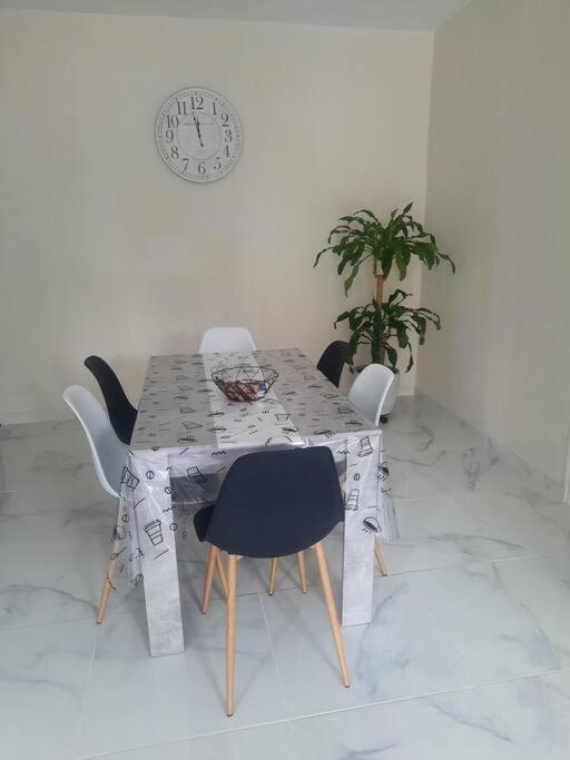 Apartment Charmante Maison Renovee